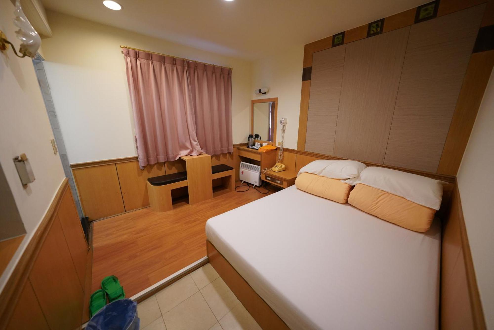 Wun Sun Hotel จงเจิ้ง ภายนอก รูปภาพ