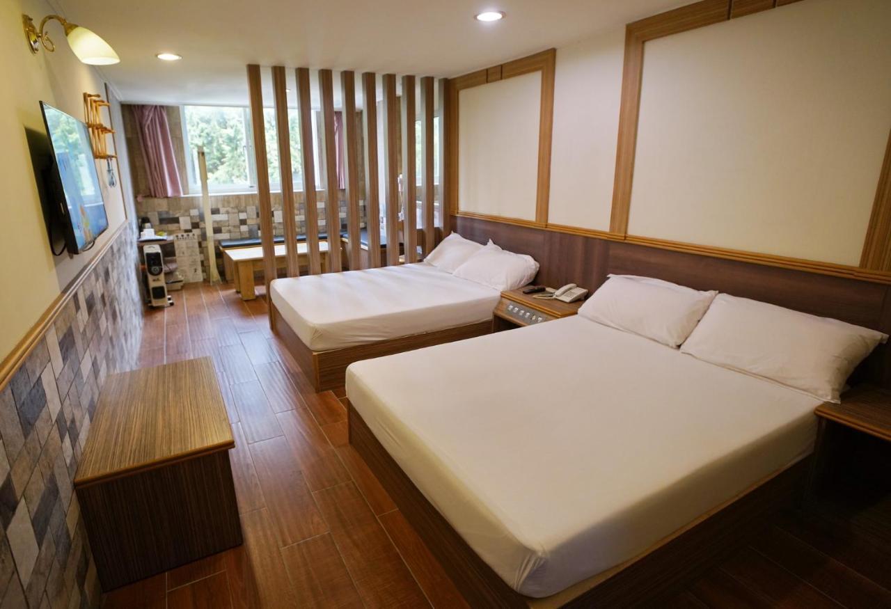 Wun Sun Hotel จงเจิ้ง ภายนอก รูปภาพ